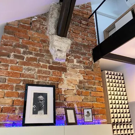 High Five كراكوفيا