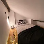 High Five Apartment