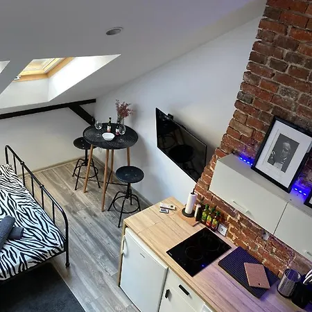 Apartman High Five *