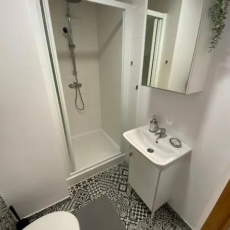 High Five Apartman *