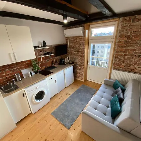 Apartman High Five *