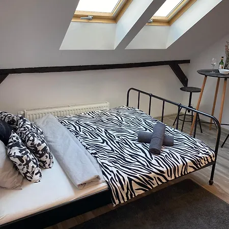 Apartman High Five *