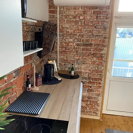 High Five Apartman *